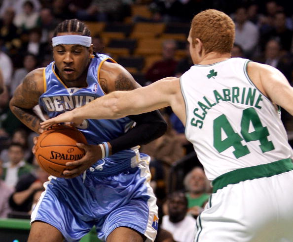 TA：虽然曼联在追求谢什科，但霍伊伦并未被直接告知要出售他（TA：尽管曼联有意谢什科，俱乐部并未直接告知霍伊伦将被出售）