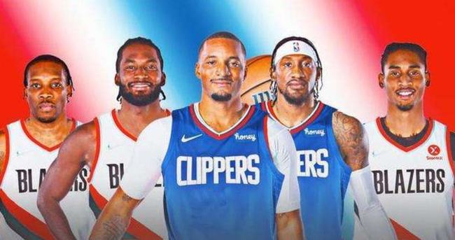 梅西赛前将球衣赠予安哥拉总统，总统回赠他一座纪念奖杯（赛前梅西赠球衣予安哥拉总统，对方回以纪念奖杯）