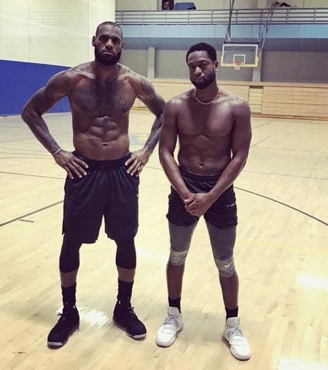 给老大哥先打个样？欧青联国米5-0狂胜利物浦（替一队先立威？欧青联国米5-0大胜利物浦）